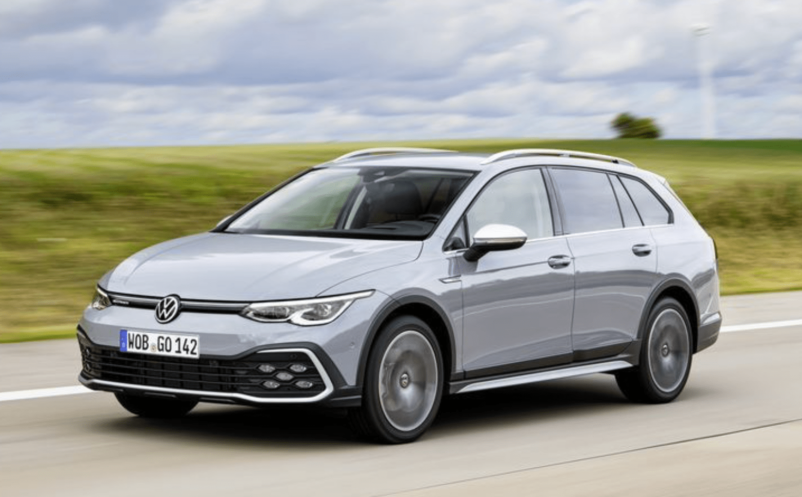 高尔夫热度飙升,网友热议不断的简单介绍 高尔夫热度飙升,网友热议不断的简单介绍