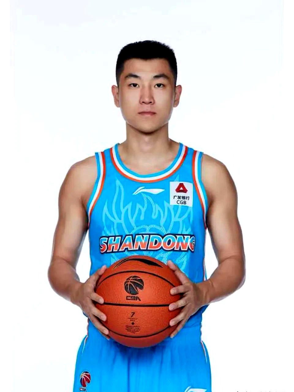 国王鏖战青岛队，高诗岩惊艳四座