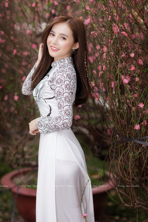 闪耀巨星与团队狂飙，西亚卡姆价值升华，雄鹿开启季后赛模式