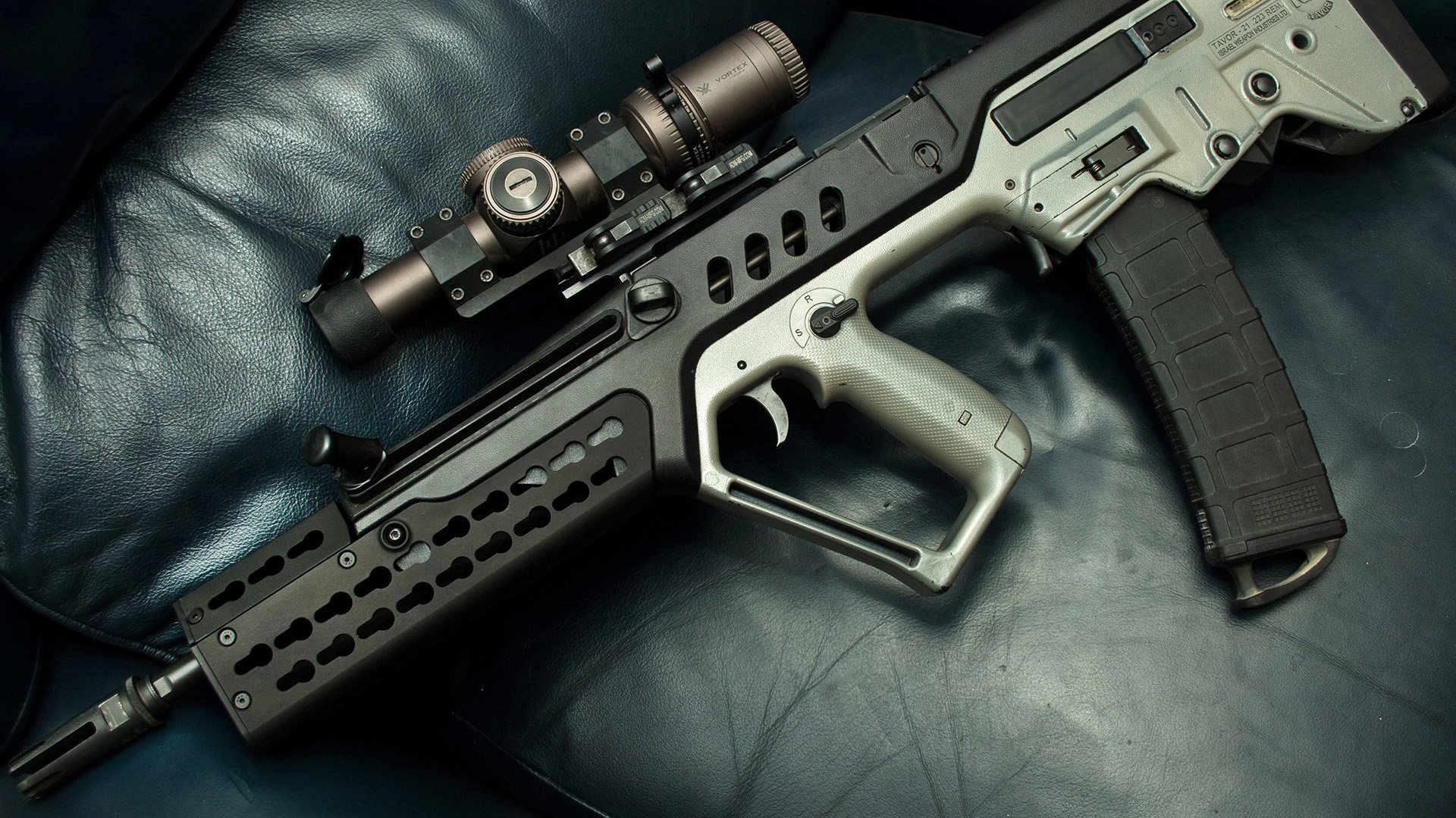 唯一变量迪亚斯,他如何以个人意志,主宰勒沃库森对阵英格兰的生死局