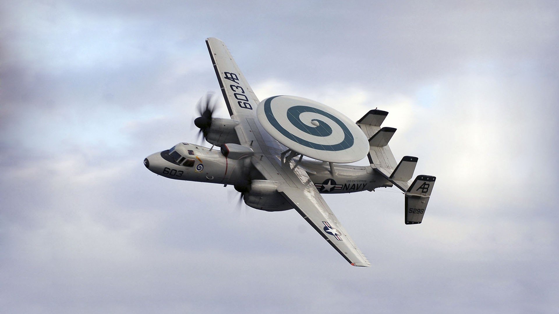 厄瓜多尔新星闪耀都灵，罗德里数据霸榜—双重风暴席卷足球周末